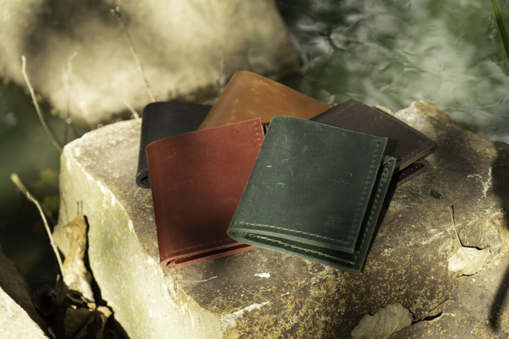 LadaLeather Complex leather wallet