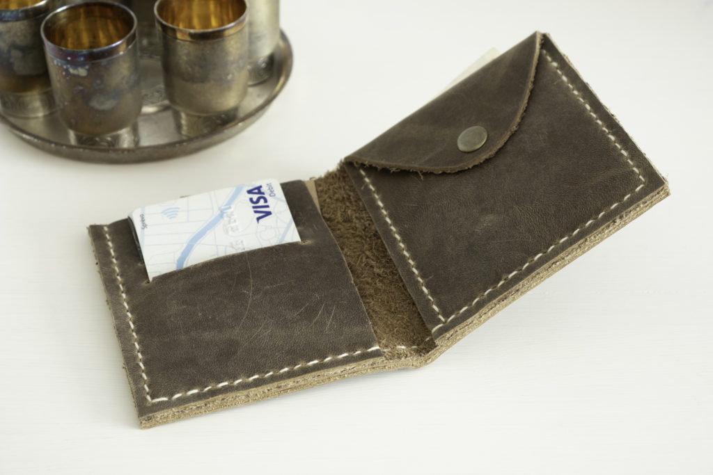 Large flat leather wallet - LadaLeather